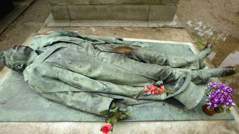 El cementerio Pere Lachaise y Victor Noir