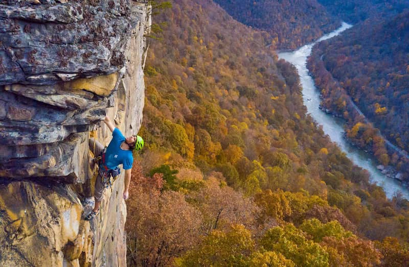 Estos son los 10 mejores DESTINOS de ESCALADA en EE. UU. 9 New River Gorge Virginia Occidental donde escalar en los estados unidos