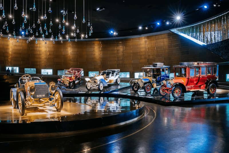 Que hacer en STUTGART en FAMILIA mercedes benz museum
