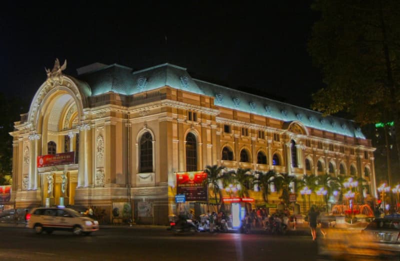 Asista a un espectaculo en vivo en la Opera de Saigon que ver en ho chi minh