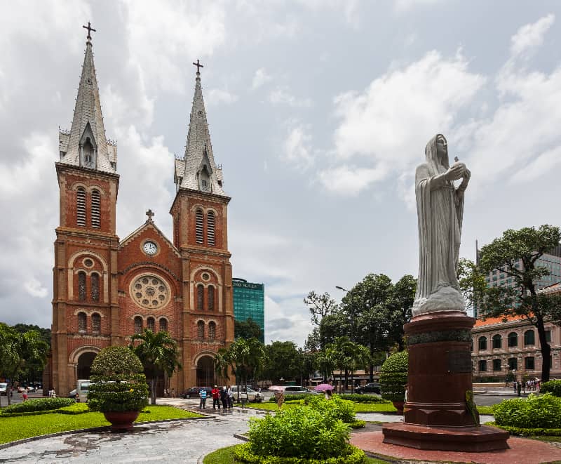 Basilica de Nuestra Senora Ciudad Ho Chi Minh Vietnam