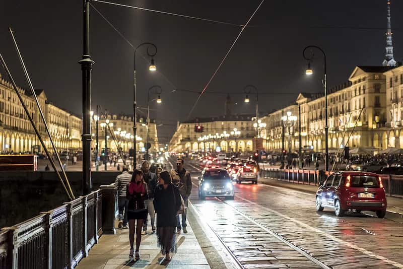 DONDE SALIR EN TURIN POR LA NOCHE VIDA NOCTURNA