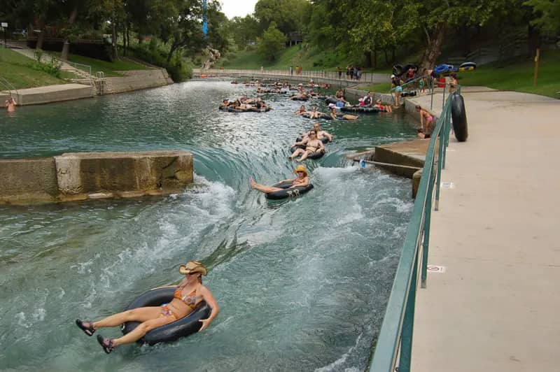 rio comal mejores lazy river