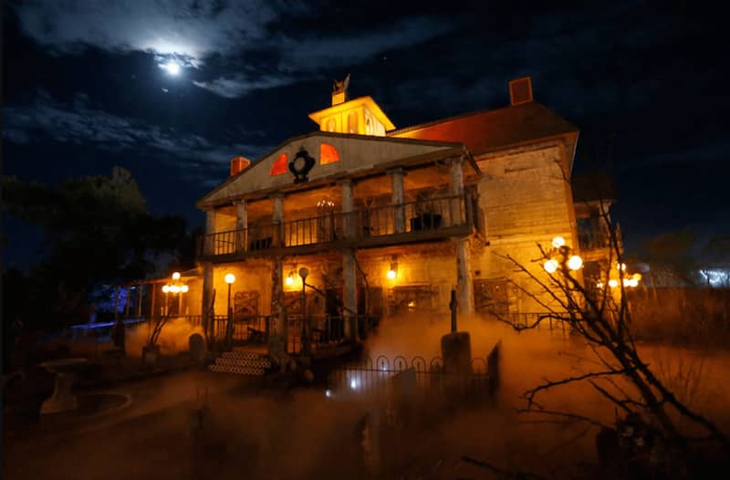 Thrillvania Haunted House Park mejores cosas que hacer en halloween